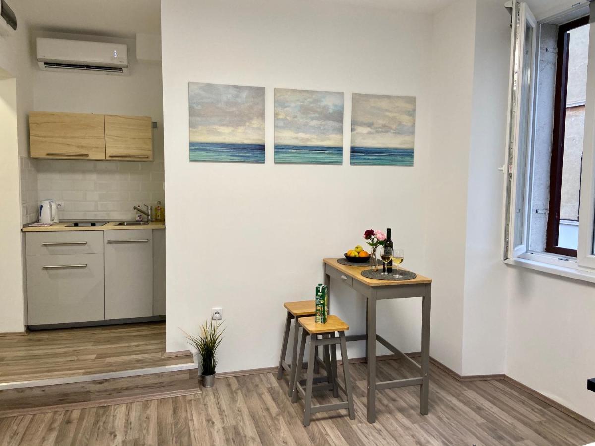 Apartments Flanaticus Пула Екстер'єр фото